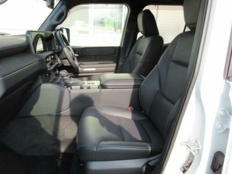 LAND CRUISER 250