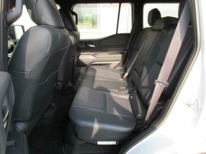 LAND CRUISER 250