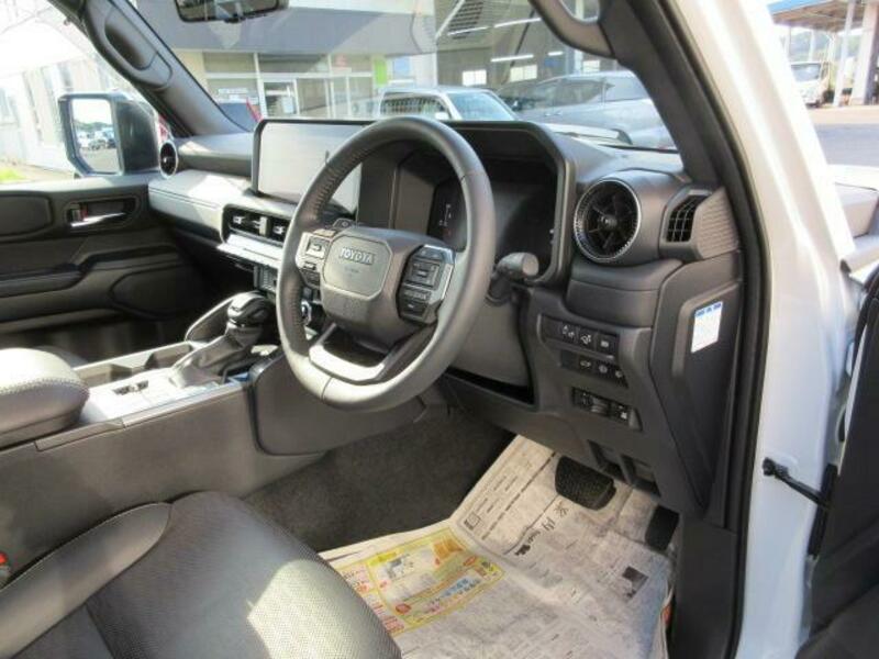 LAND CRUISER 250