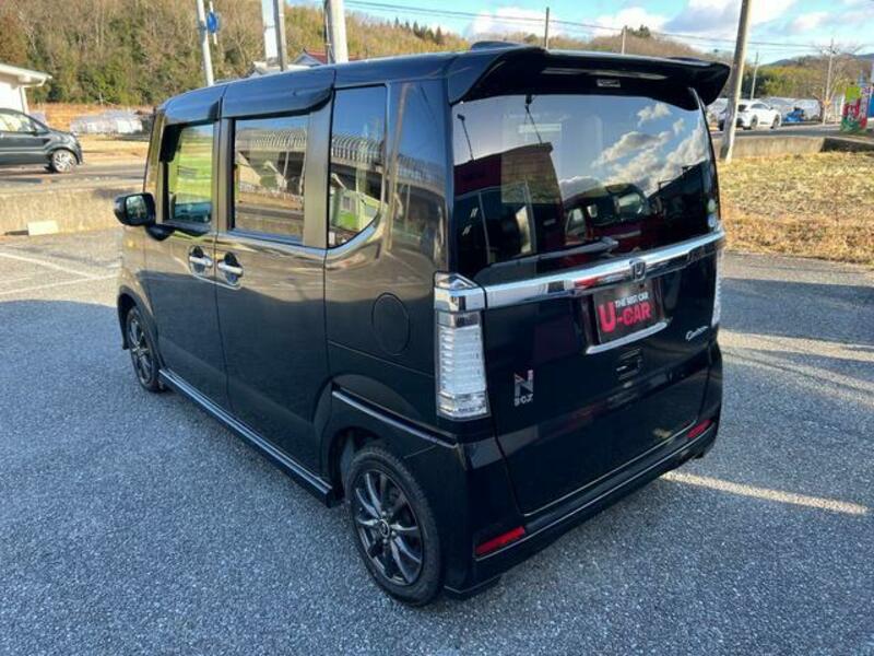 N BOX CUSTOM