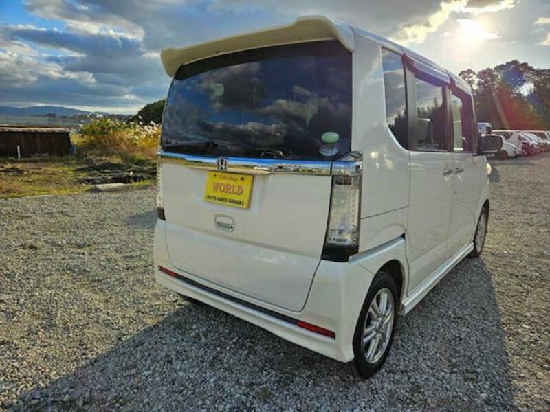 N BOX CUSTOM