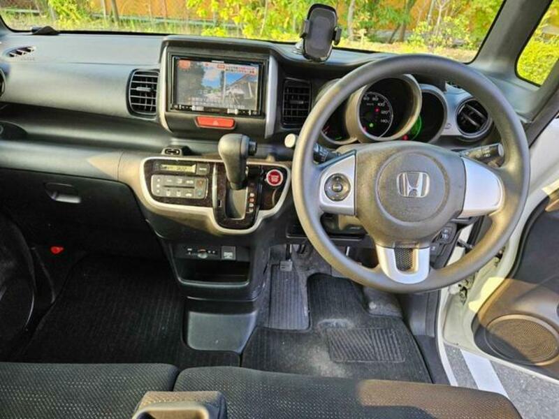N BOX