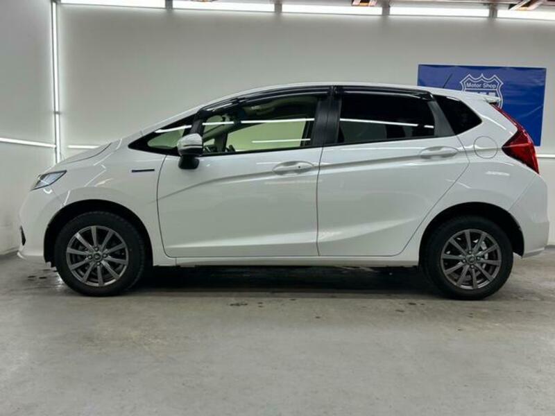 FIT HYBRID