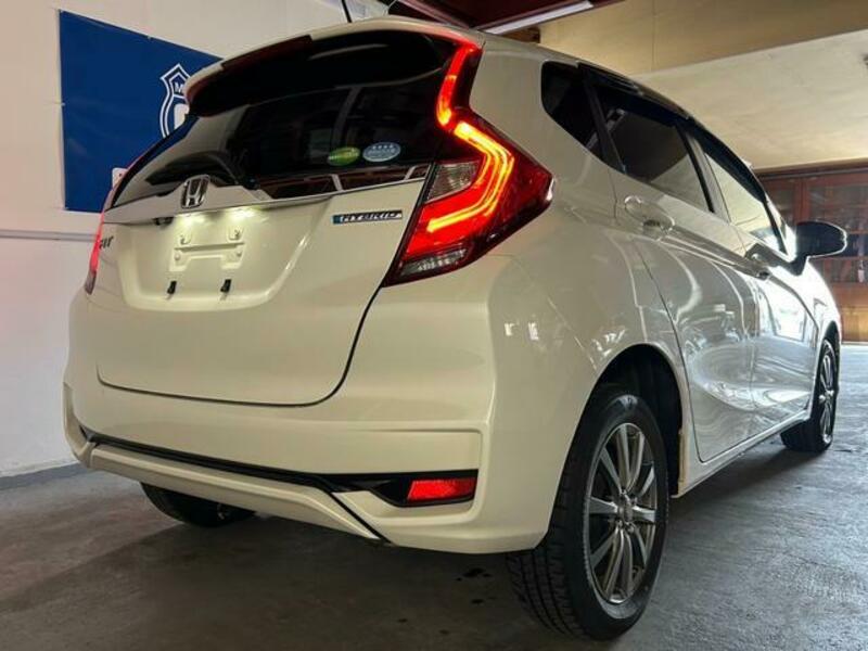 FIT HYBRID