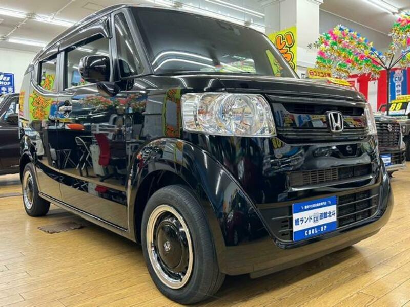HONDA N BOX SLASH
