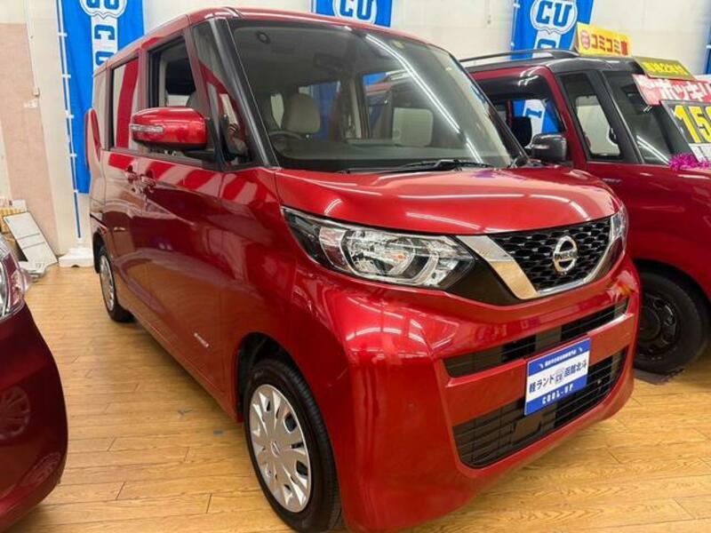 NISSAN ROOX