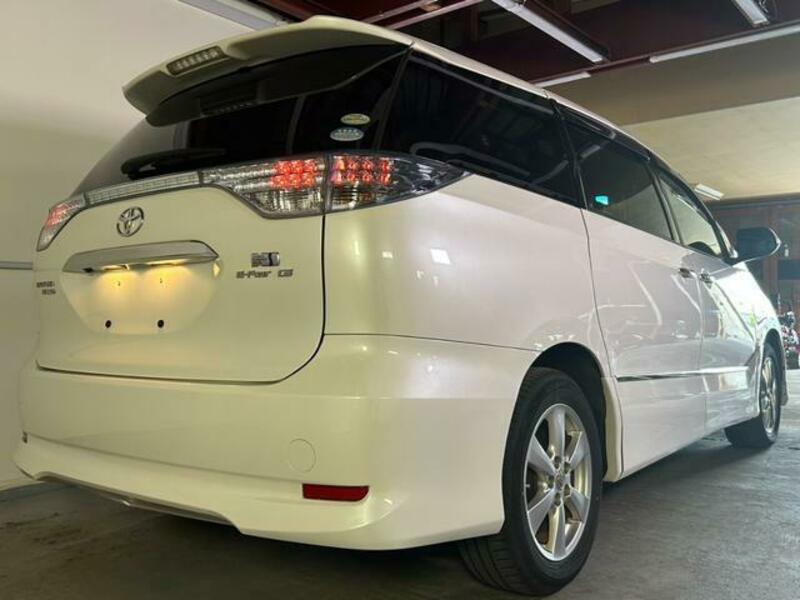ESTIMA HYBRID