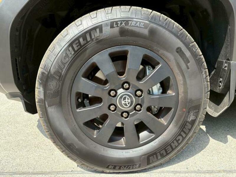 LAND CRUISER 250