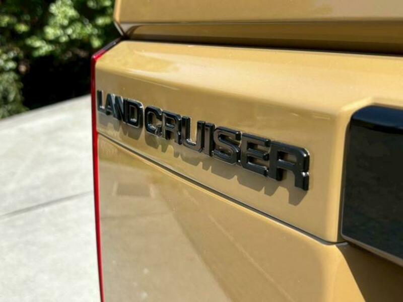 LAND CRUISER 250