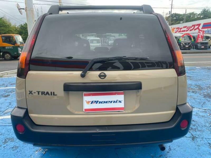 X-TRAIL