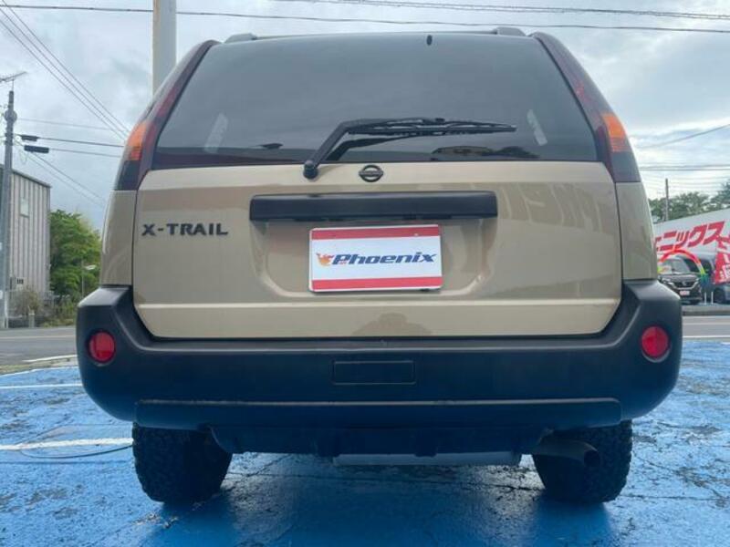 X-TRAIL
