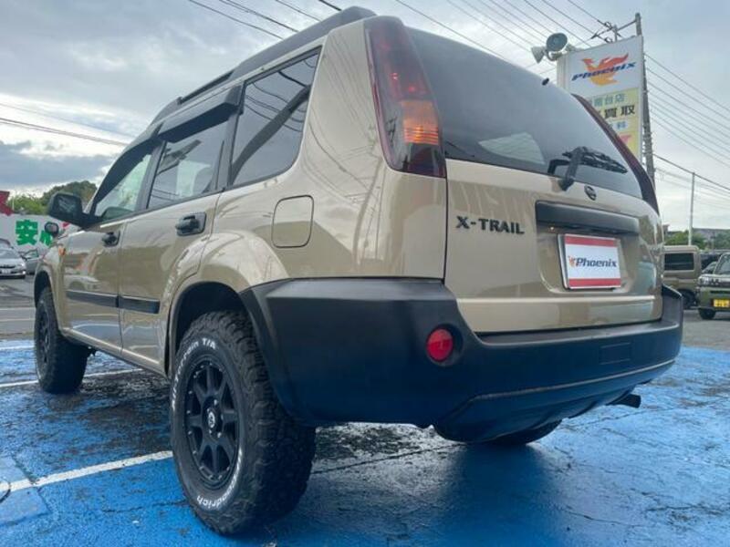 X-TRAIL