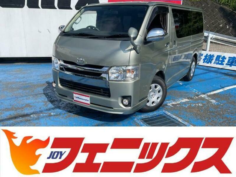 TOYOTA HIACE VAN
