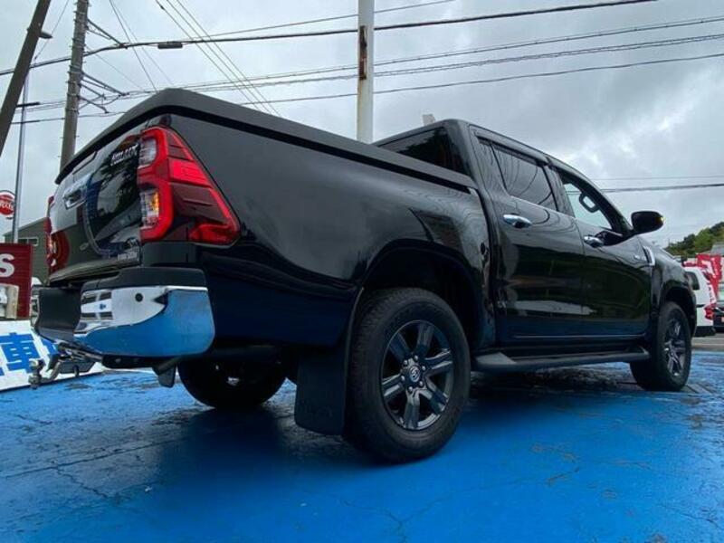 HILUX