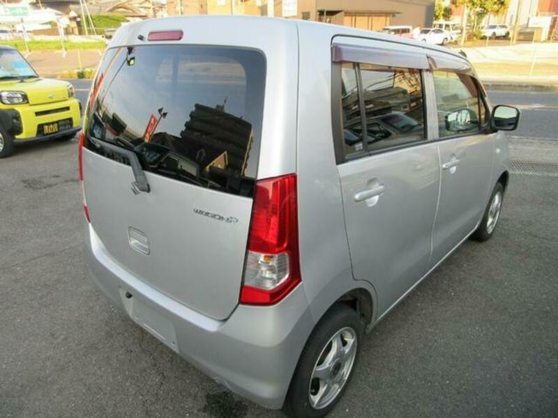 WAGON R