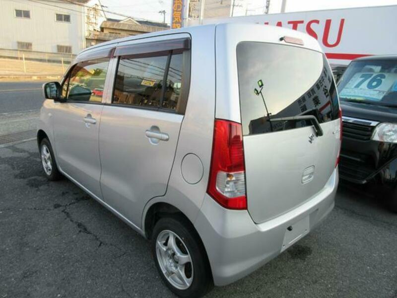 WAGON R