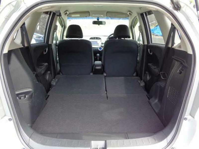 FIT HYBRID