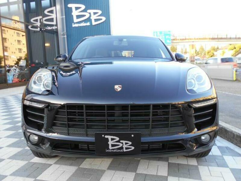 MACAN