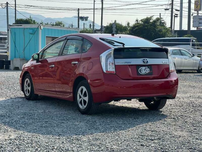 PRIUS PHV