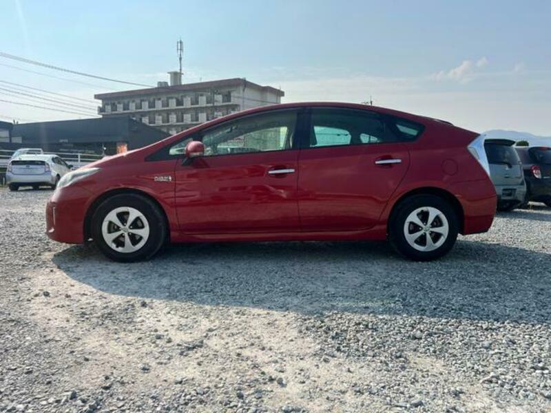 PRIUS PHV