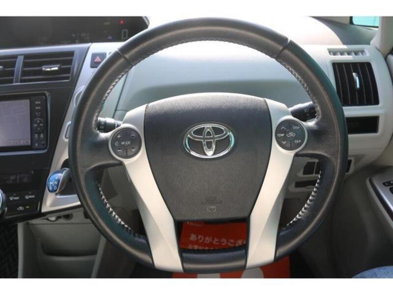 PRIUS ALPHA