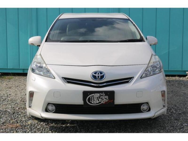 PRIUS ALPHA