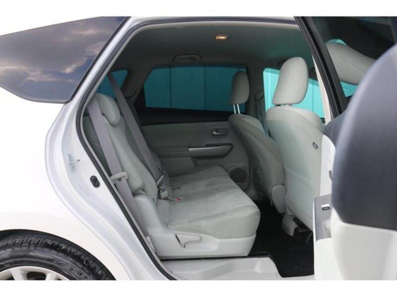 PRIUS ALPHA