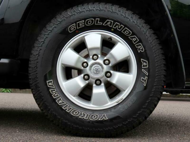 HILUX SURF