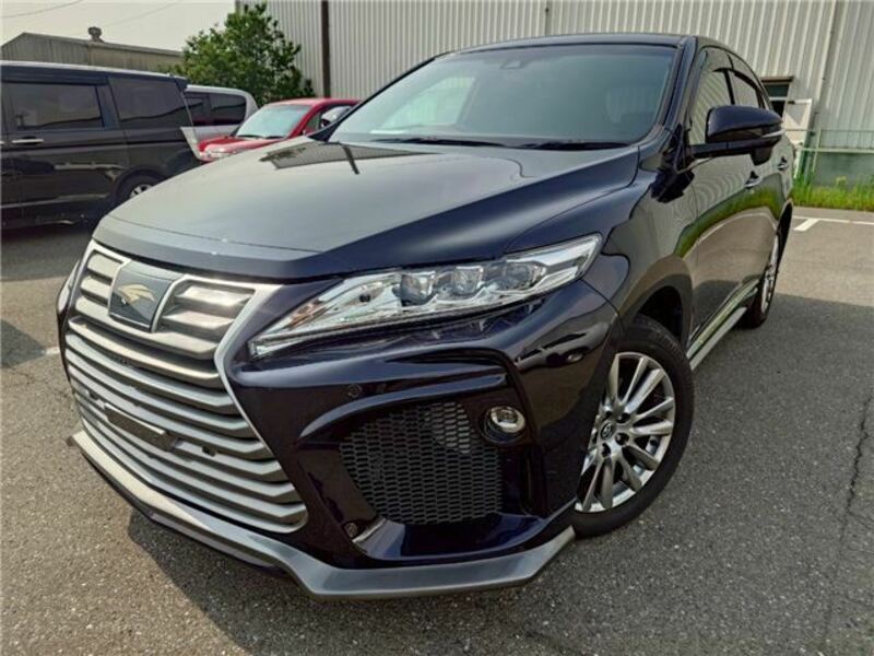 TOYOTA HARRIER