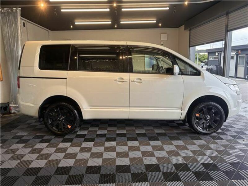 DELICA D5