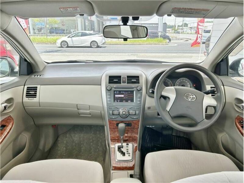 COROLLA AXIO