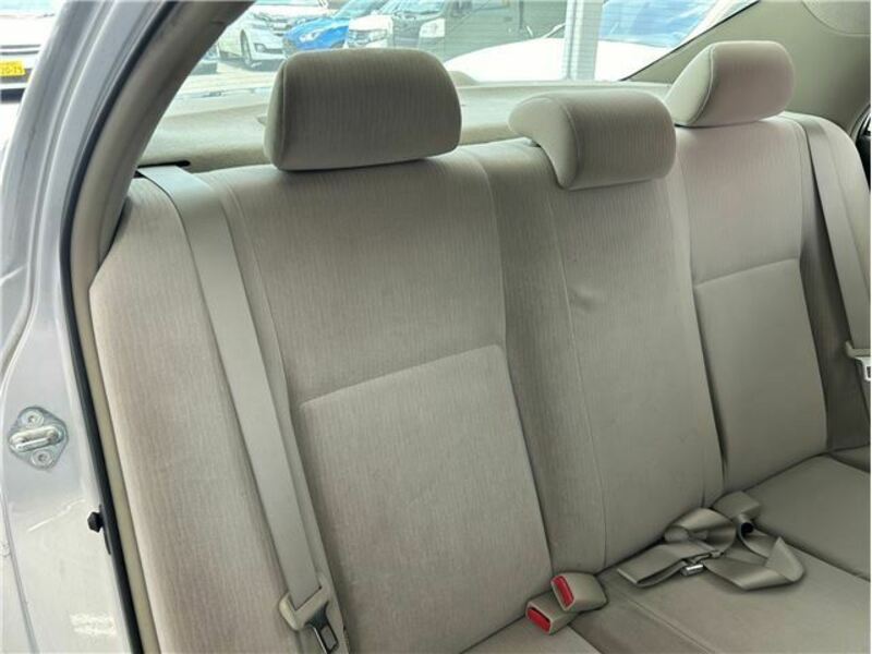 COROLLA AXIO