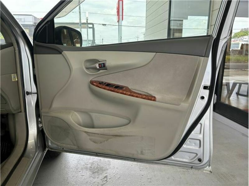 COROLLA AXIO