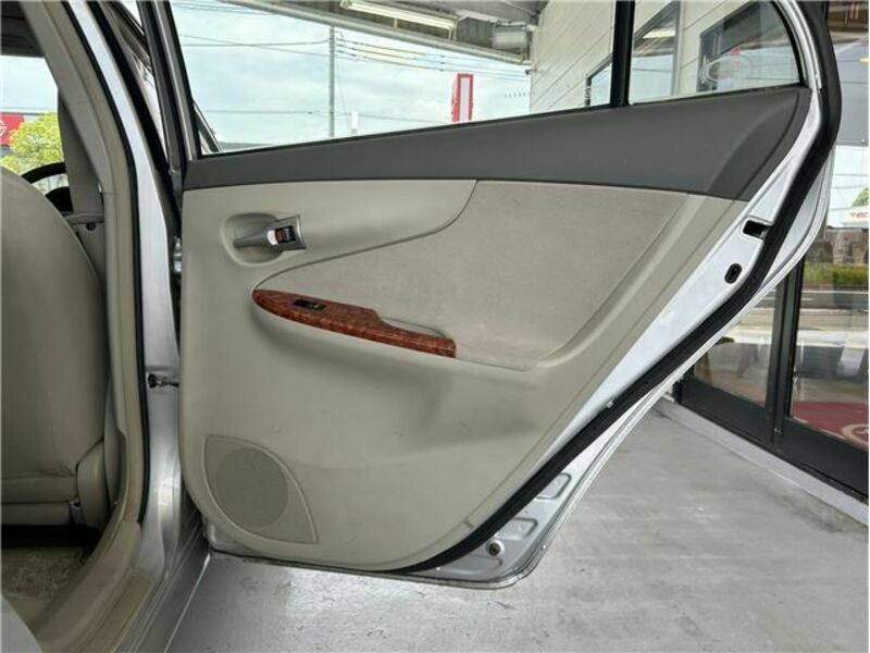 COROLLA AXIO