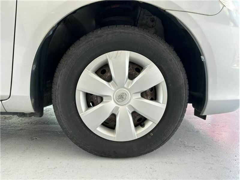 COROLLA AXIO