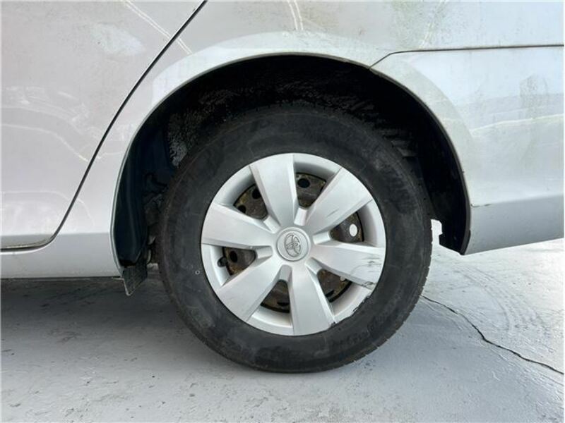 COROLLA AXIO