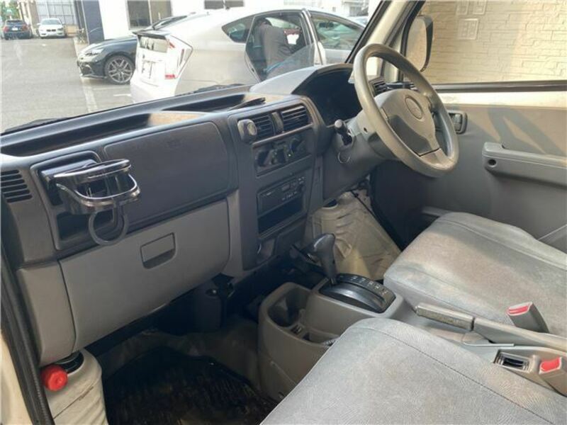 MINICAB VAN