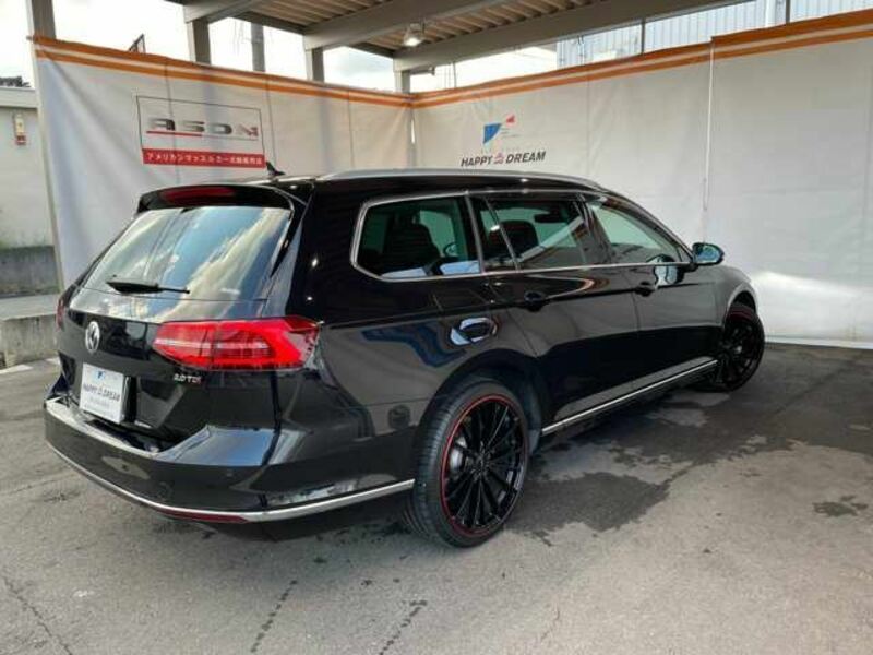 PASSAT VARIANT