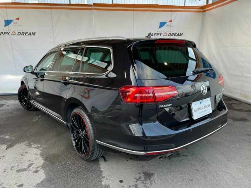 PASSAT VARIANT