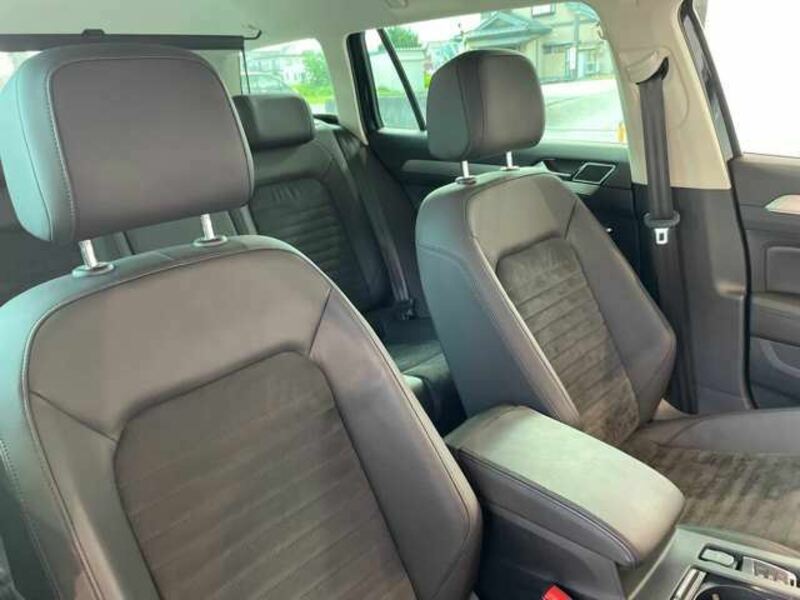 PASSAT VARIANT