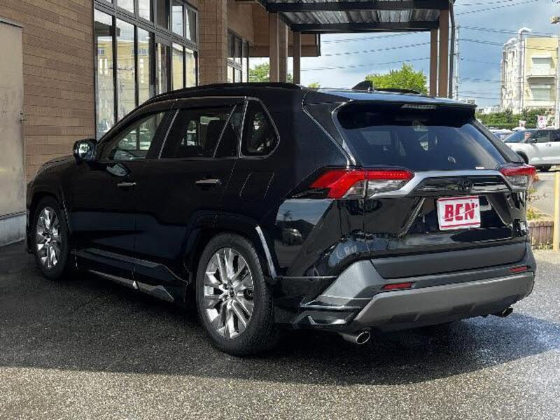 RAV4