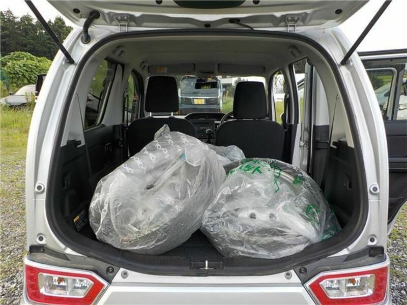 WAGON R