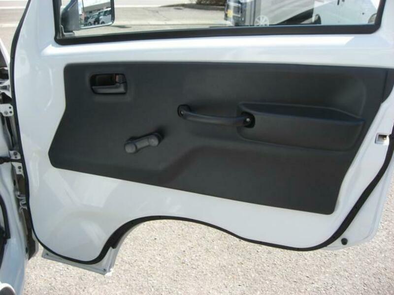 MINICAB TRUCK