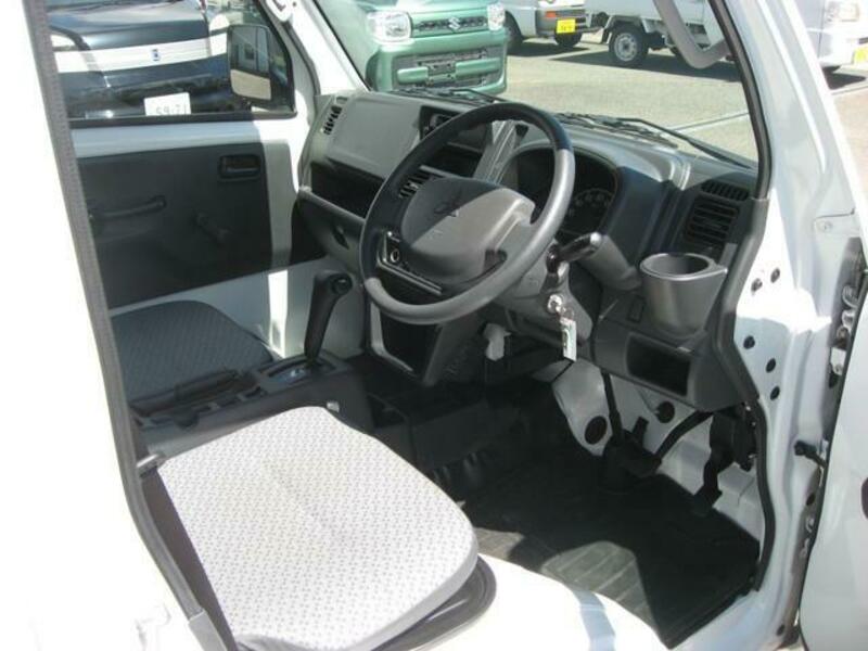 MINICAB TRUCK