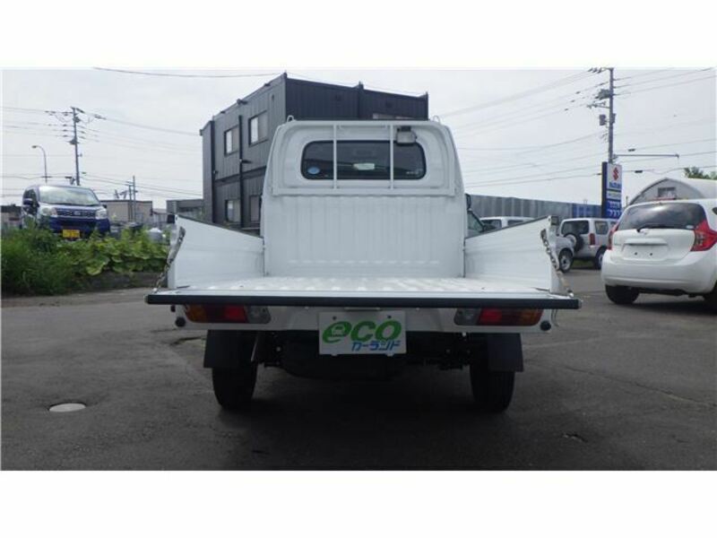 CLIPPER TRUCK