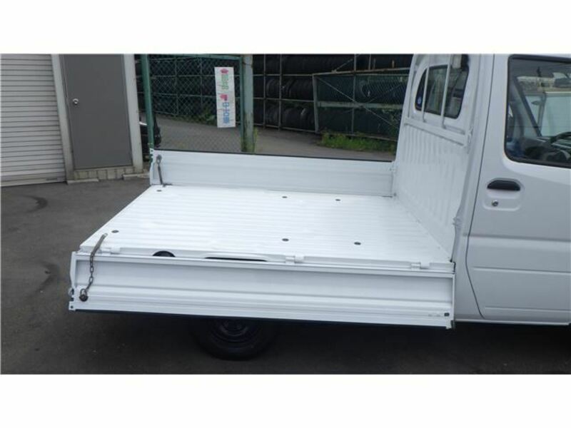 CLIPPER TRUCK