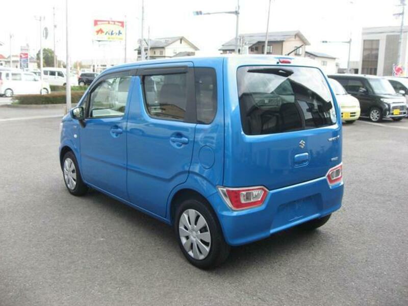 WAGON R
