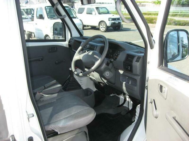 MINICAB TRUCK