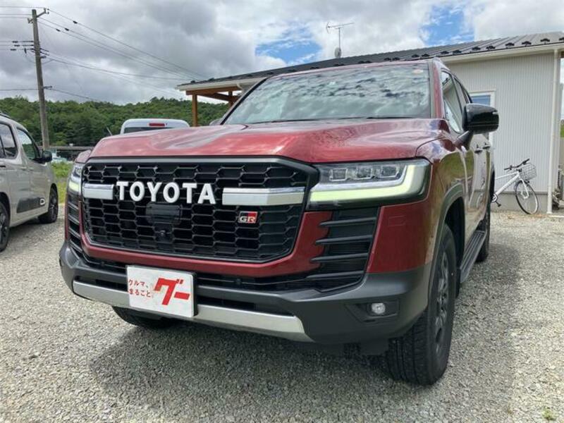 TOYOTA LAND CRUISER