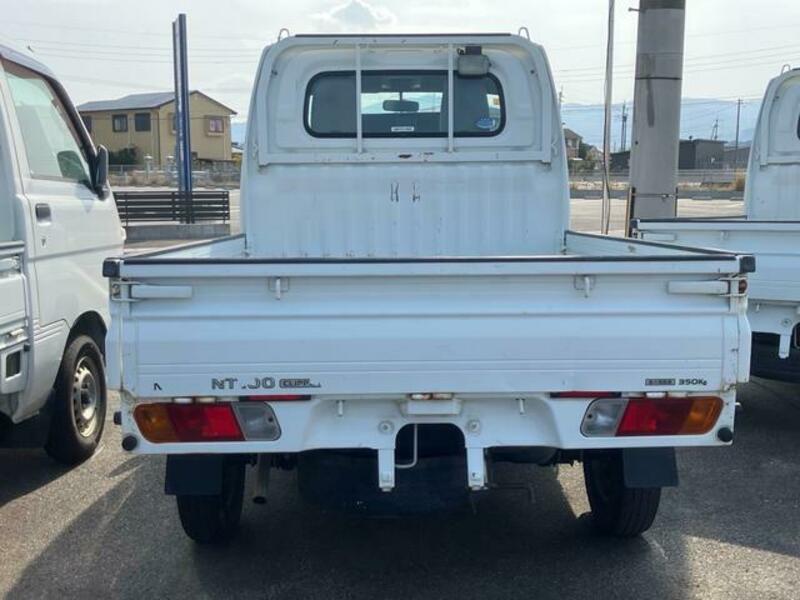 CLIPPER TRUCK